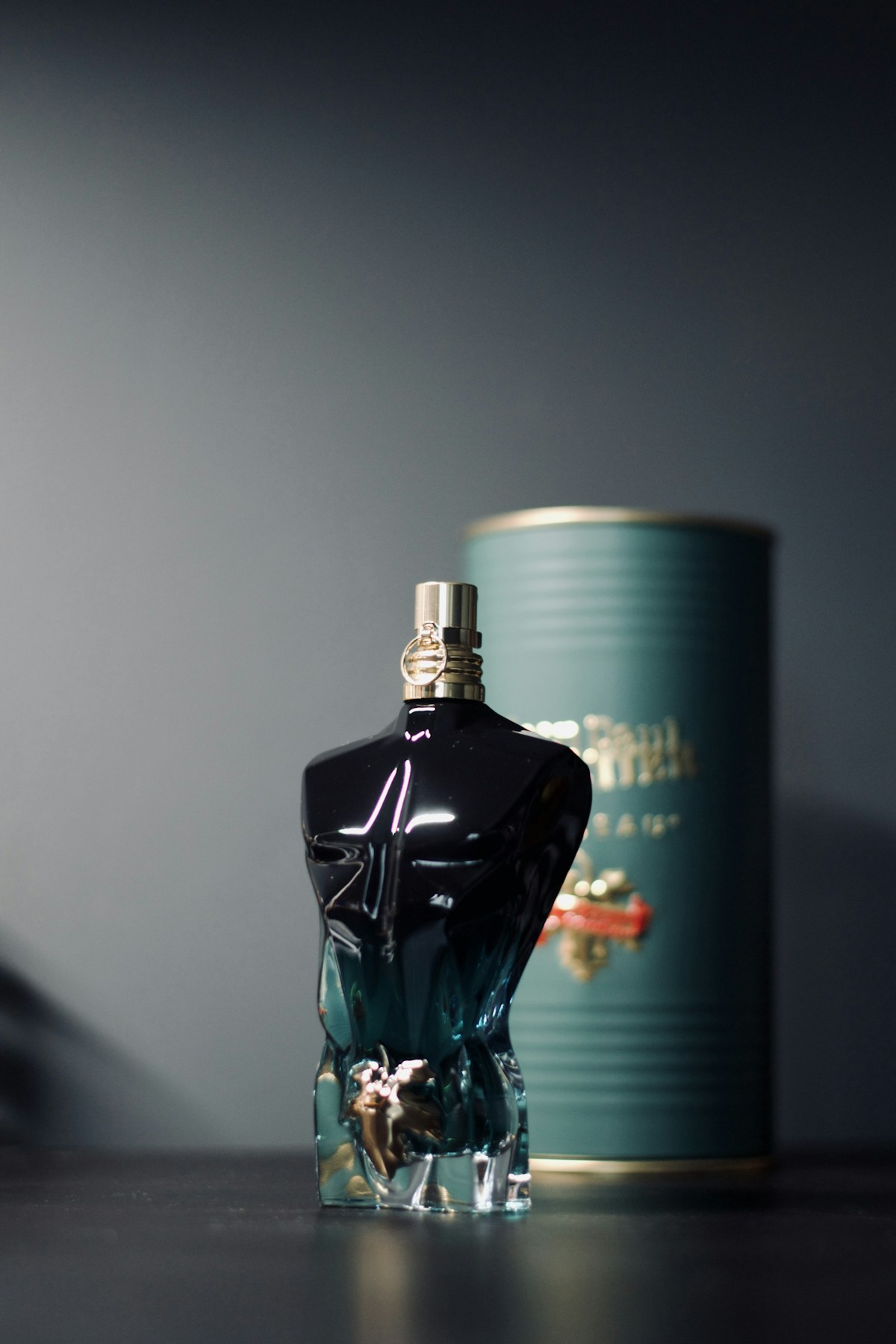Cómo elegir tu perfume según tu personalidad Cómo elegir tu perfume según tu personalidad